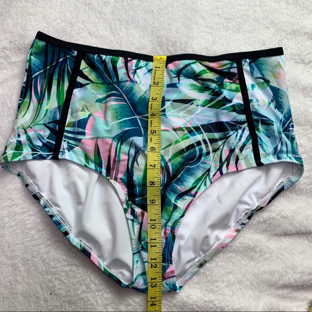 Swimsuits for all - Picture 6 of 6
